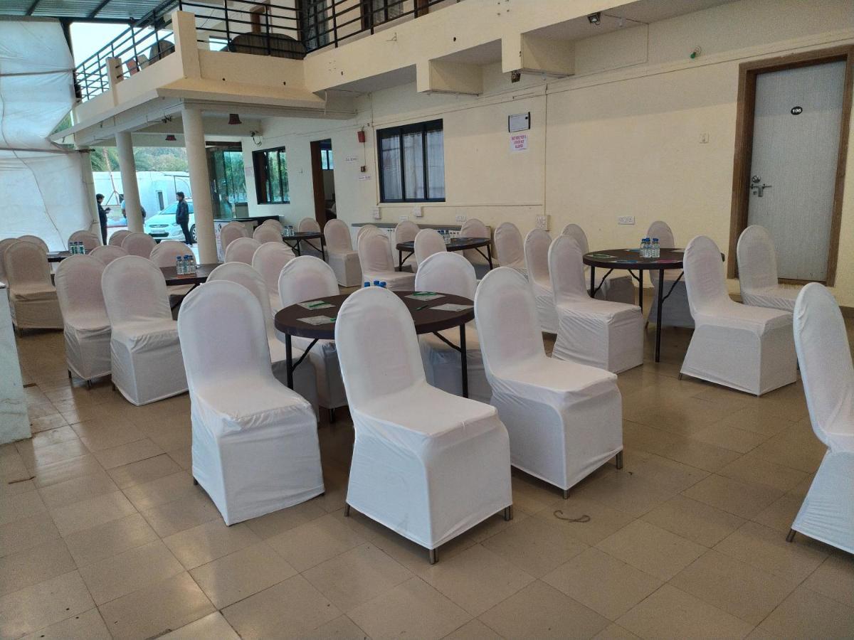 Hotel Silent Daman Exterior foto